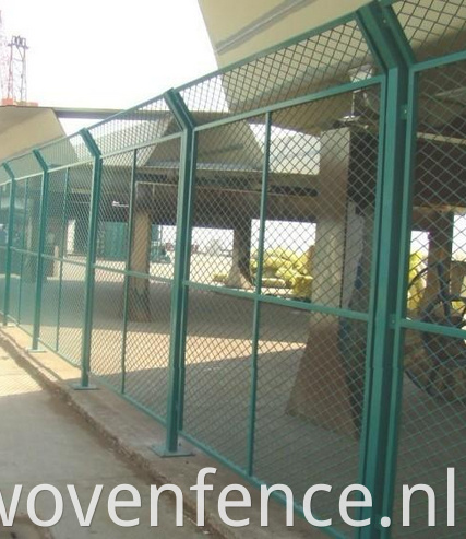 frame wire mesh fence